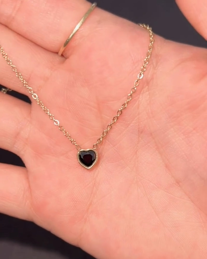 Shiny Heart Black Necklace ♡